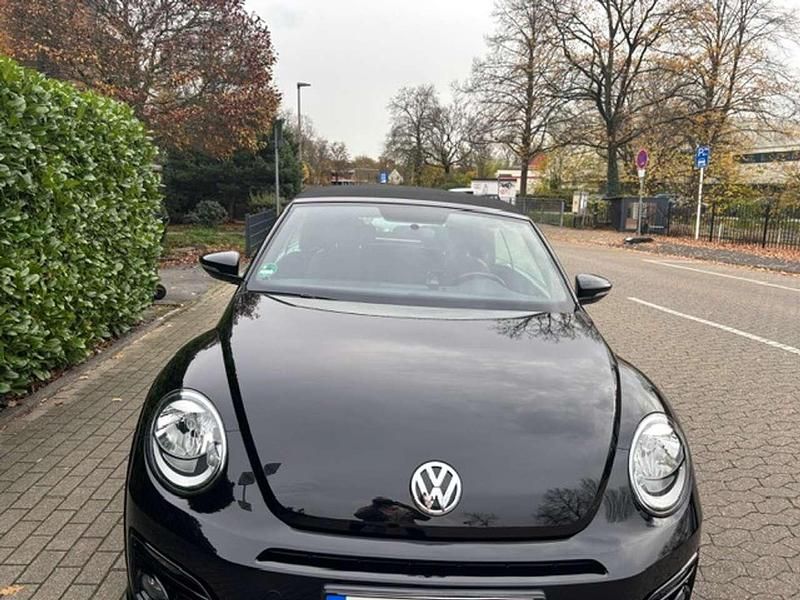 Gebraucht VW Beetle Cabriolet R-line 150 PS (110 kW) 2017 Schwarz Cabrio