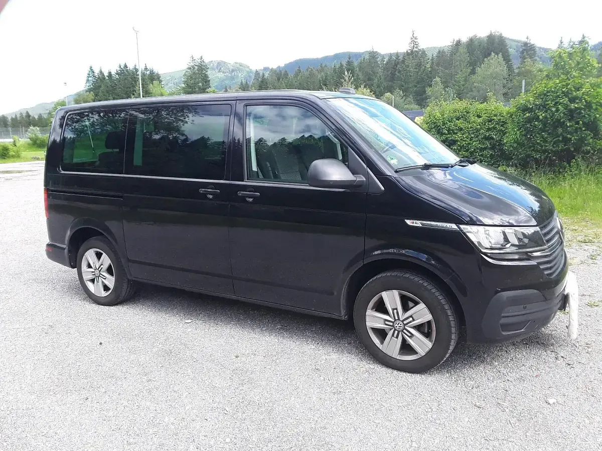 Gebraucht VW Multivan 150 PS (110 kW) 2021 Schwarz Van / Kleinbus
