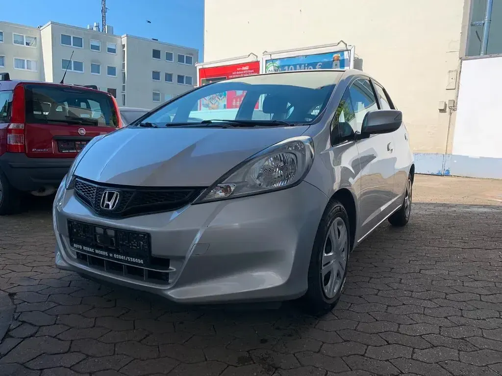 Gebraucht Honda Jazz Trend 99 PS (72 kW) 2014 Silber Kleinwagen