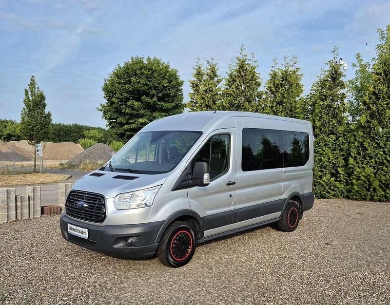 Gebraucht Ford Transit 170 PS (125 kW) 2017 Silber Kombi