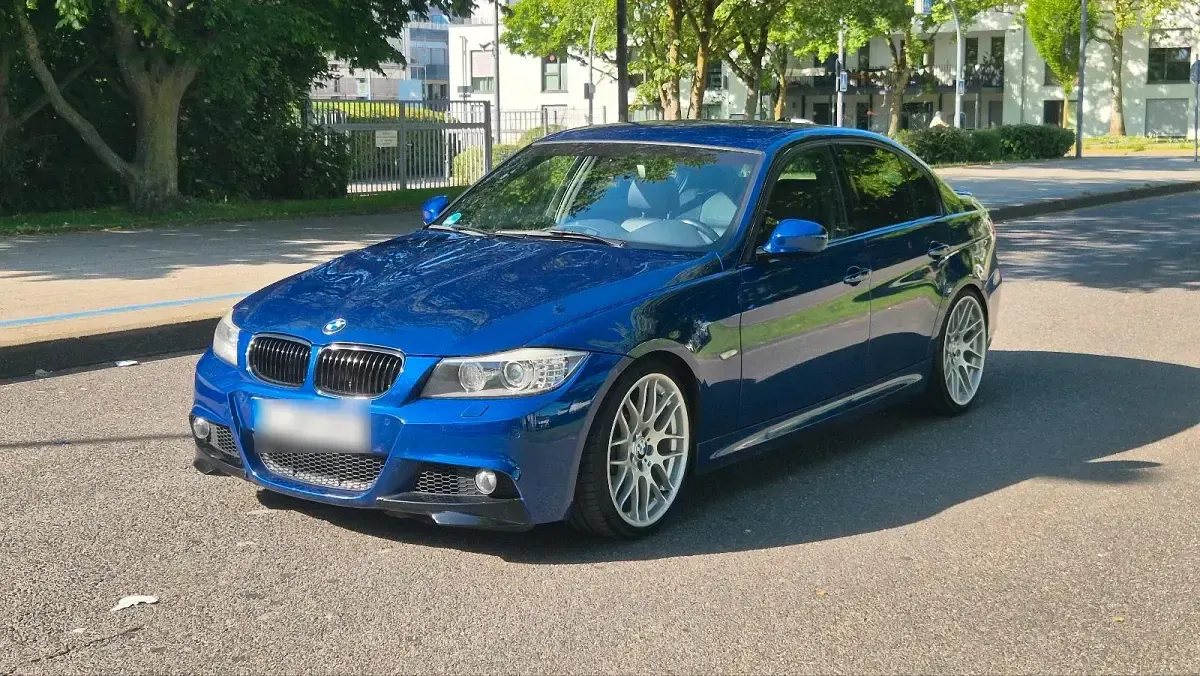 Gebraucht BMW 330 M Sport 272 PS (200 kW) 2011 Blau Limousine
