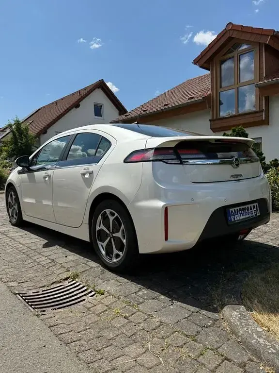 Gebraucht Opel Ampera Edition 151 PS (111 kW) 2013 Weiß Kleinwagen