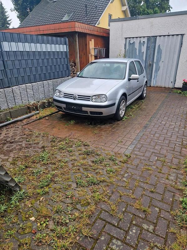 Silber Gebraucht 2003 VW Golf IV Limousine | 1.599 € (Guter Preis) - Bild 1/4