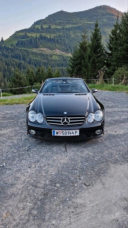 Schwarz Gebraucht 2007 Mercedes SL55 AMG AMG Cabrio | 52.500 € (Etwas zu teuer) - Bild 1/4