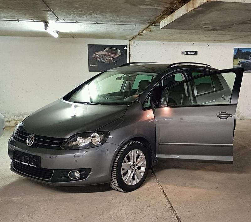 Gebraucht VW Golf Plus Cross Life 122 PS (89 kW) 2014 Grau Van / Kleinbus