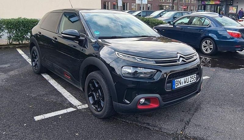 Schwarz Gebraucht 2018 Citroën C4 Cactus PureTech Kleinwagen | 8.900 € (Fairer Preis) - Bild 1/4