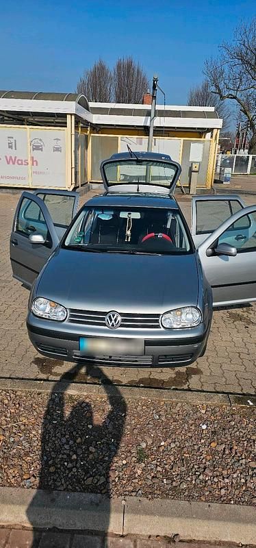Gebraucht VW Golf IV 105 PS (77 kW) 2003 Grau Kleinwagen