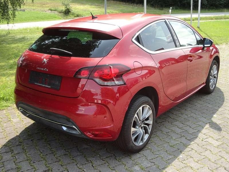 Gebraucht Citroën DS4 So Chic 156 PS (114 kW) 2011 Rouge babylone Kleinwagen