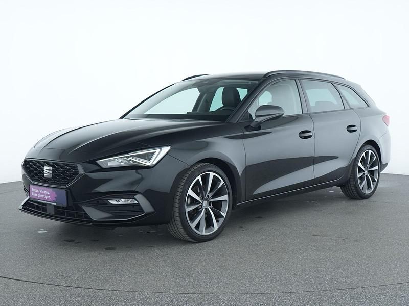 Mitternachtsschwarz Gebraucht 2021 Seat Leon FR Kombi | 20.227 € (Fairer Preis) - Bild 1/4