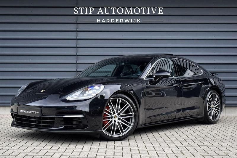 Schwarz Gebraucht 2017 Porsche Panamera Limousine | 62.899 € (Superpreis) - Bild 1/4