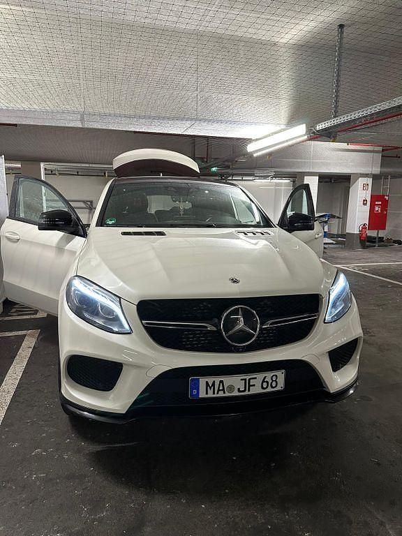 Weiß Gebraucht 2016 Mercedes GLE350 SUV | 33.999 € (Teuer) - Bild 1/4