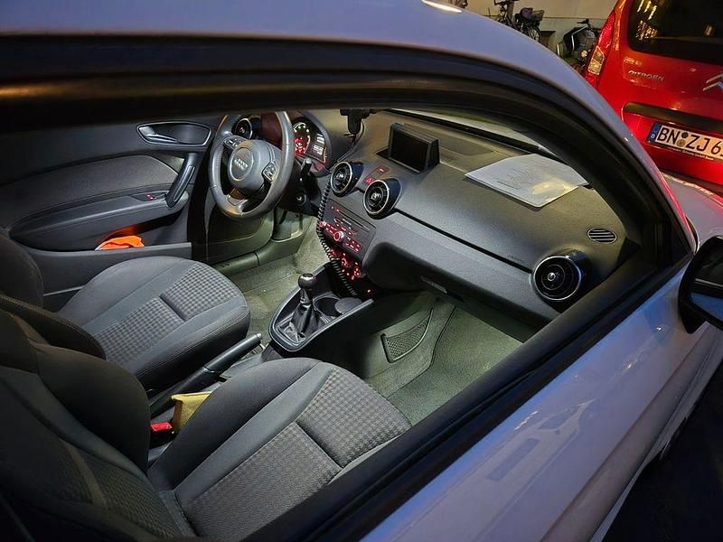 Second-hand Audi A1 Ambition 86 CP (63 kW) 2011 Alb Hatchback
