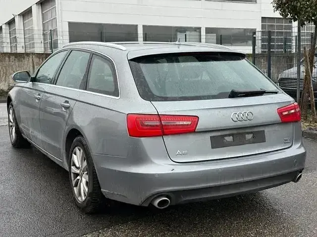 Gebraucht Audi A6 Comfort 245 PS (180 kW) 2012 Andere Kombi