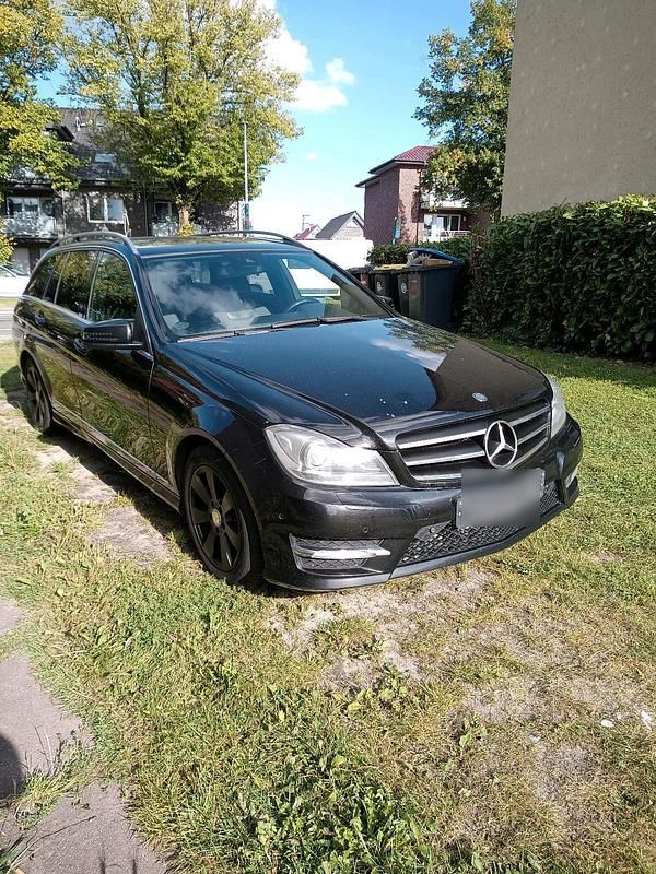 Schwarz Gebraucht 2012 Mercedes C250 AMG Kombi | 5.500 € (Guter Preis) - Bild 1/4