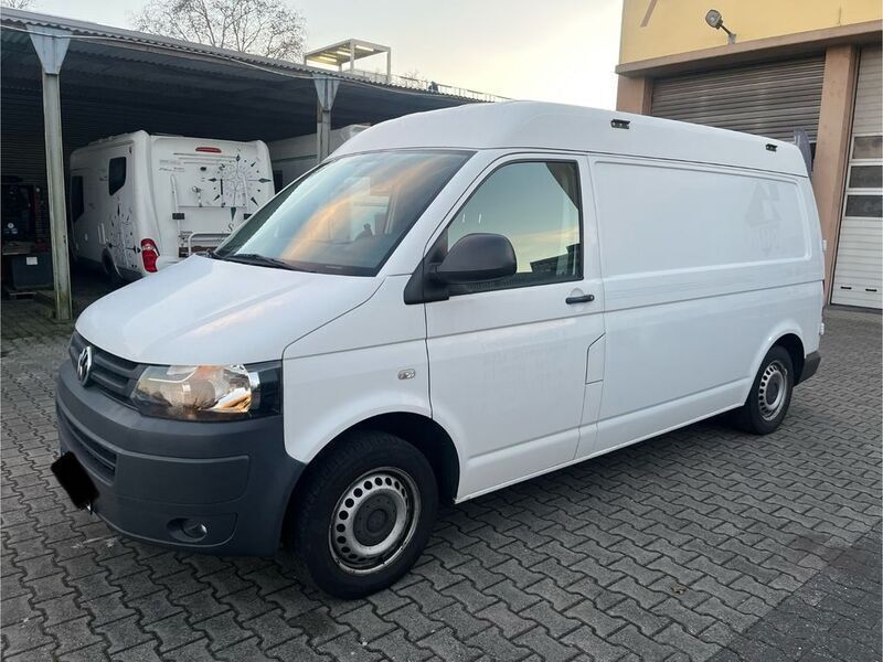 Weiß Gebraucht 2010 VW T5 Van | 12.990 € (Guter Preis) - Bild 1/4