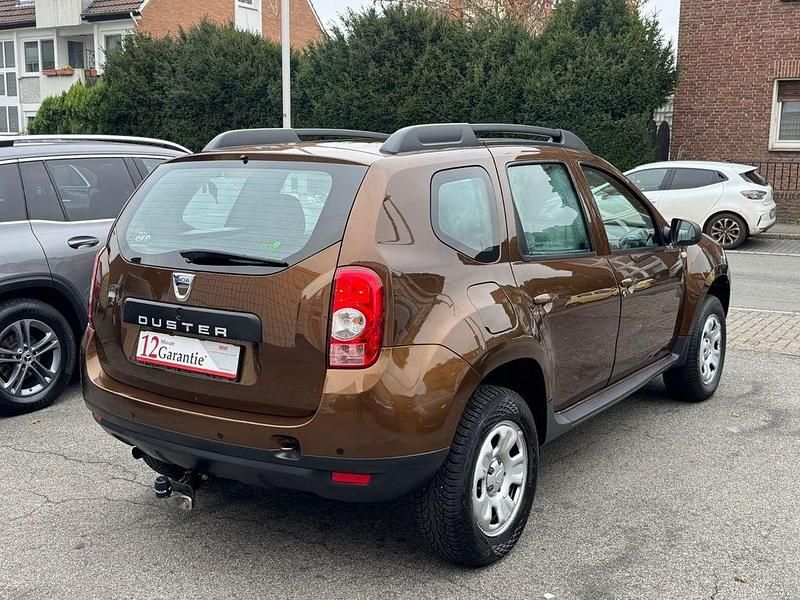 Gebraucht Dacia Duster Lauréate 107 PS (78 kW) 2012 Braun SUV