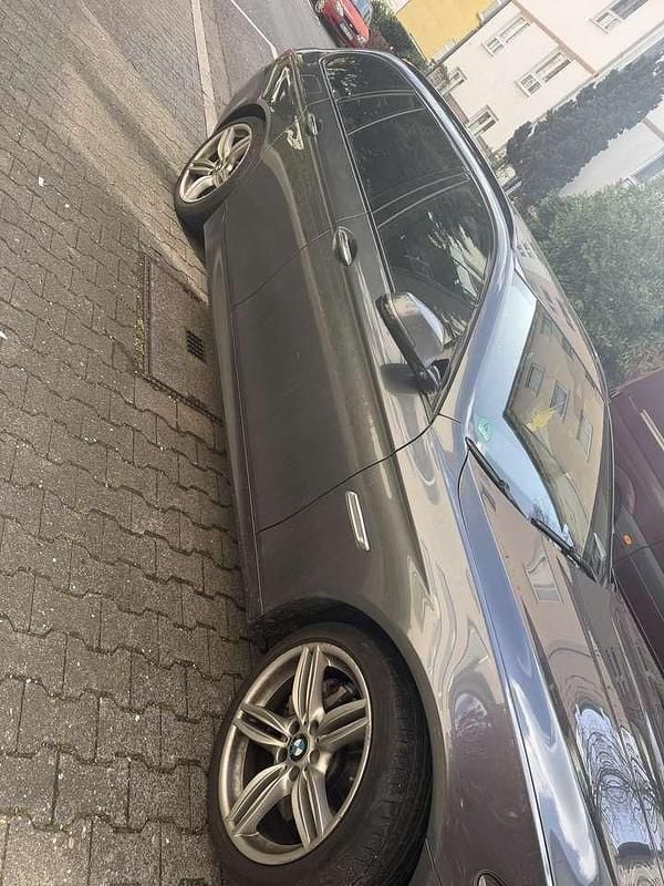 Gebraucht BMW 535 313 PS (230 kW) 2017 Grau Kombi