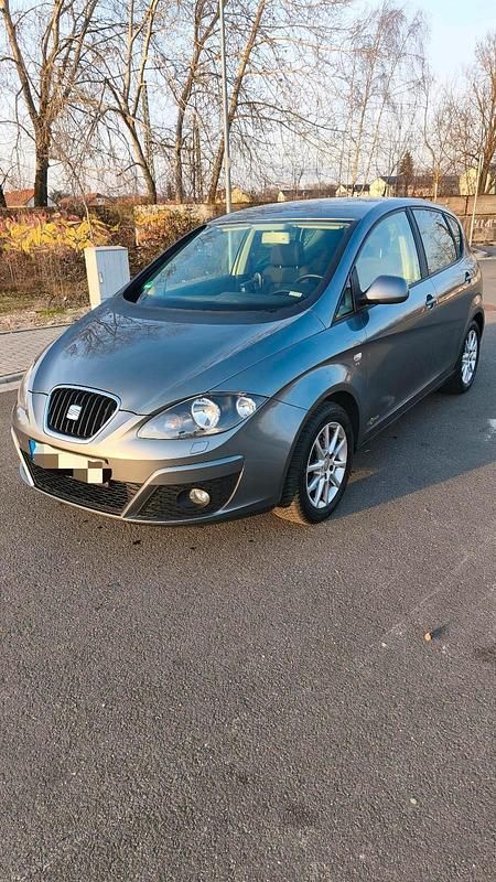 Gebraucht Seat Altea 105 PS (77 kW) 2012 Grau Limousine