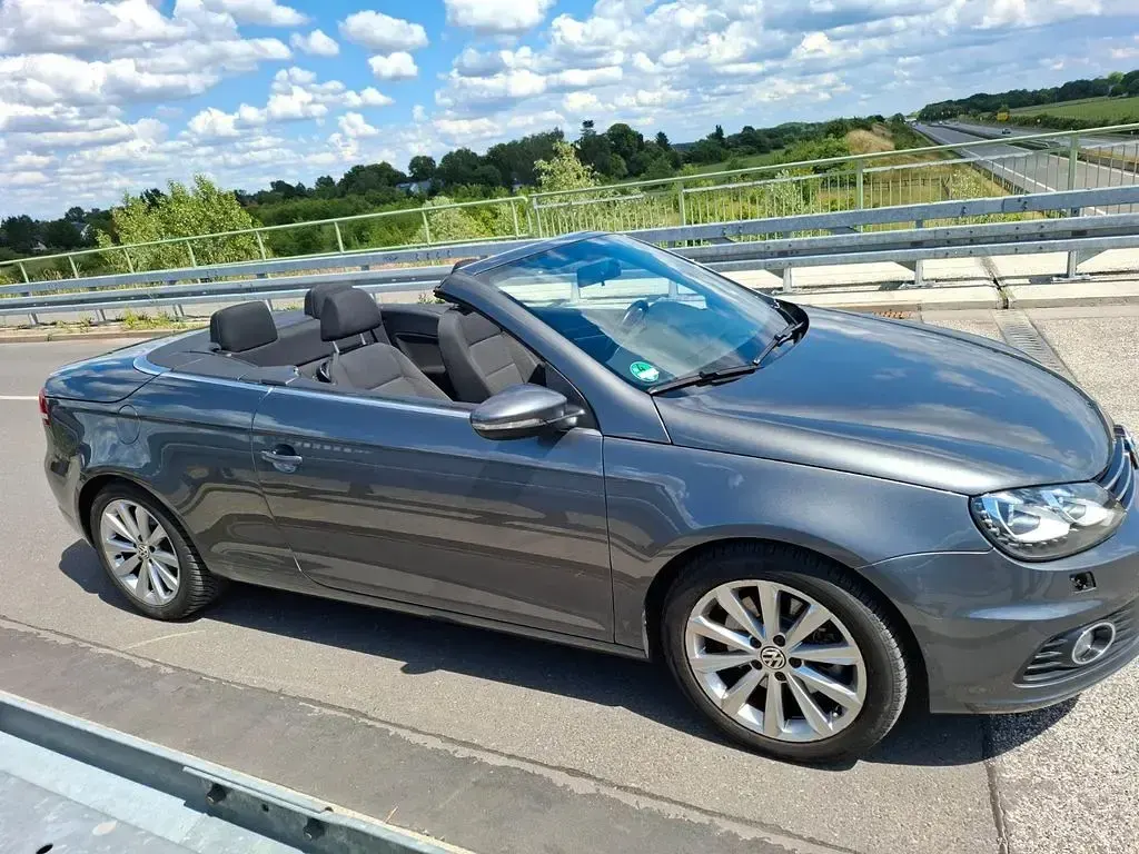 Gebraucht VW Eos 160 PS (117 kW) 2012 Grau Cabrio