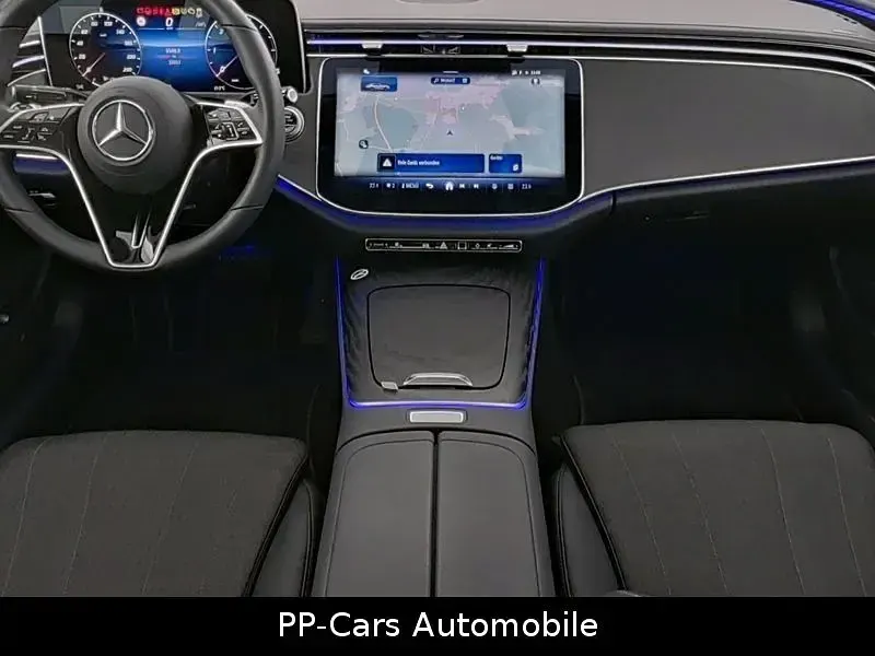 Gebraucht Mercedes E220 Advanced 197 PS (144 kW) 2025 Graphitgraumet. Limousine