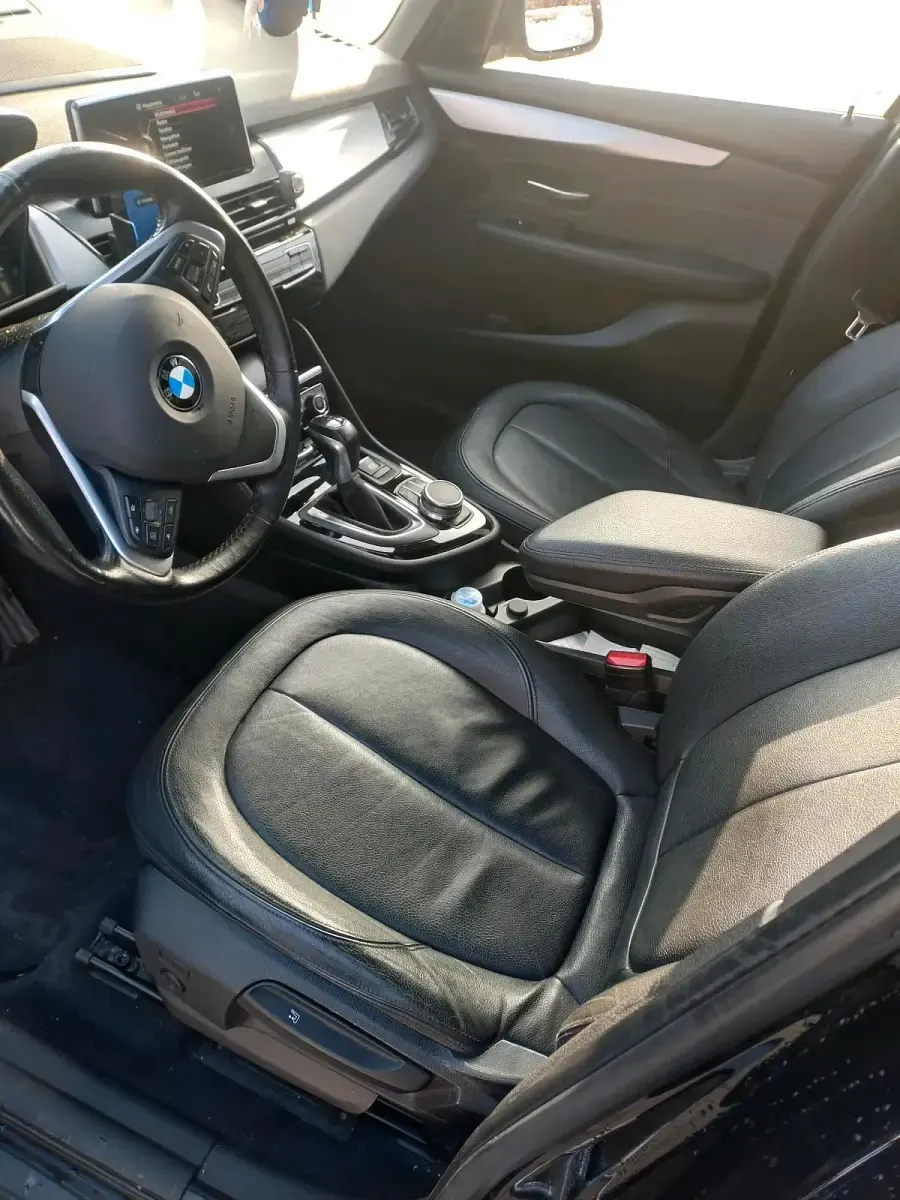 Gebraucht BMW 220 197 PS (144 kW) 2016 Schwarz Kombi