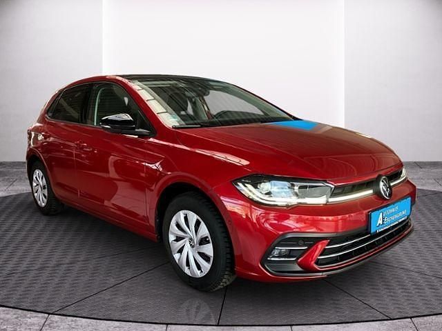 Gebraucht VW Polo Style 110 PS (80 kW) 2022 Kings red metallic deep black Kleinwagen