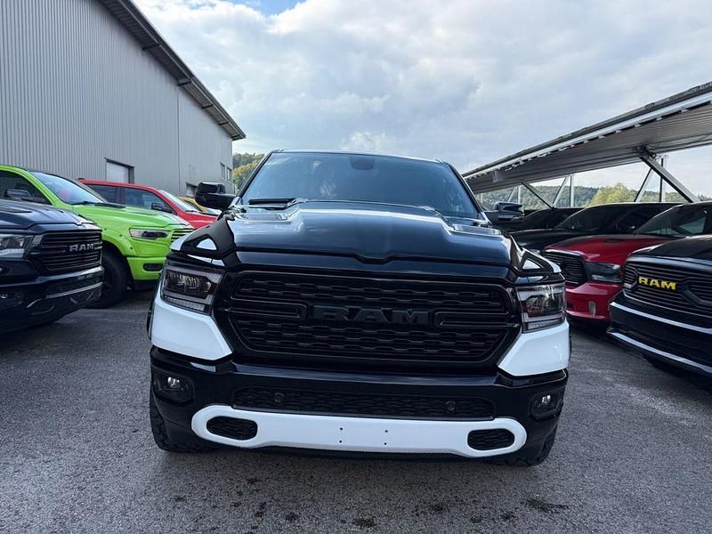 Gebraucht Dodge Ram 401 PS (294 kW) 2023 Weiß Pickup