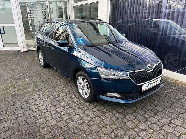 Gebraucht Skoda Fabia Style 95 PS (69 kW) 2020 Lavablau metallic Kombi