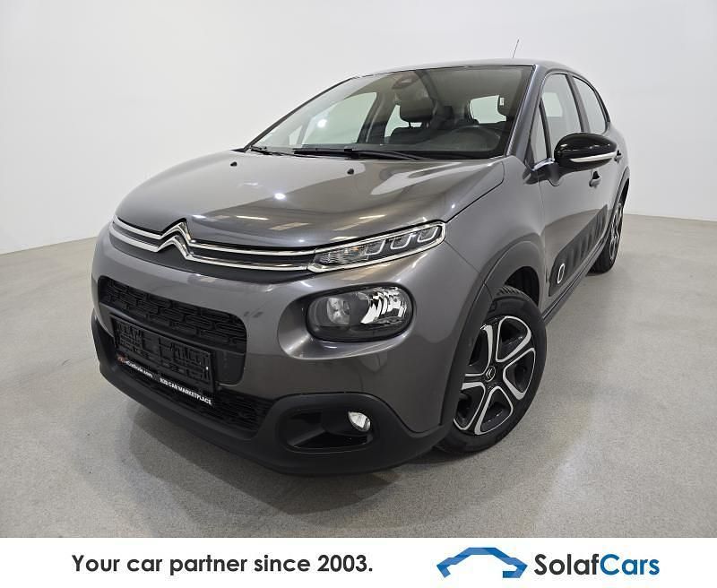 Grau Gebraucht 2019 Citroën C3 PureTech Kleinwagen | 8.954 € (Superpreis) - Bild 1/4