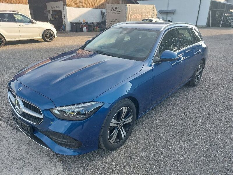 Blau Gebraucht 2022 Mercedes C220 Avantgarde Limousine | 30.999 € (Fairer Preis) - Bild 1/4