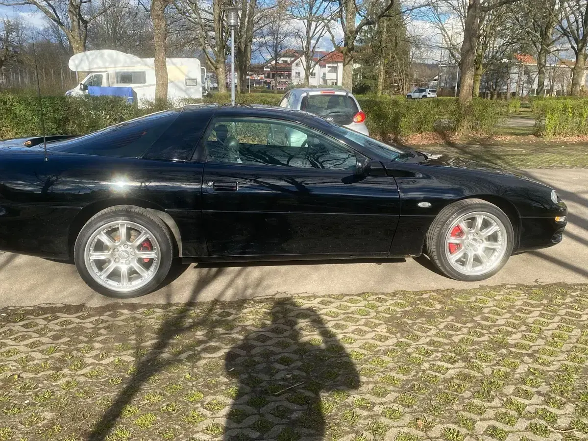 Gebraucht Chevrolet Camaro 193 PS (141 kW) 2001 Schwarz Coupé