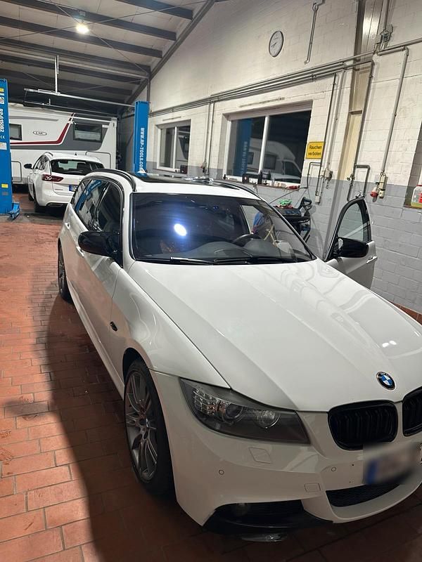 Gebraucht BMW 335 M Performance 306 PS (225 kW) 2010 Weiß Kombi