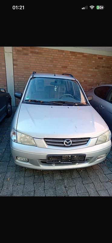 Grau Gebraucht 2000 Mazda Demio Kleinwagen | 1.000 € (Fairer Preis) - Bild 1/4