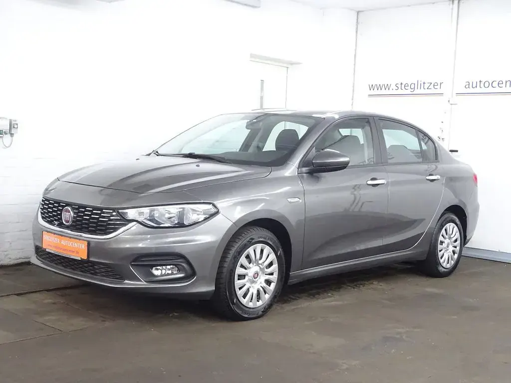Gebraucht Fiat Tipo Pop 95 PS (69 kW) 2018 Grau Limousine