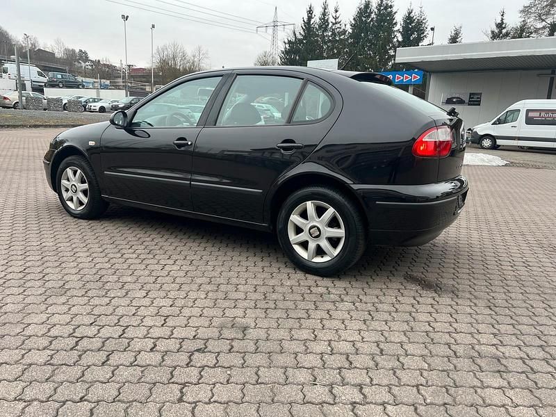 Gebraucht Seat Leon 105 PS (77 kW) 2005 Schwarz Kleinwagen