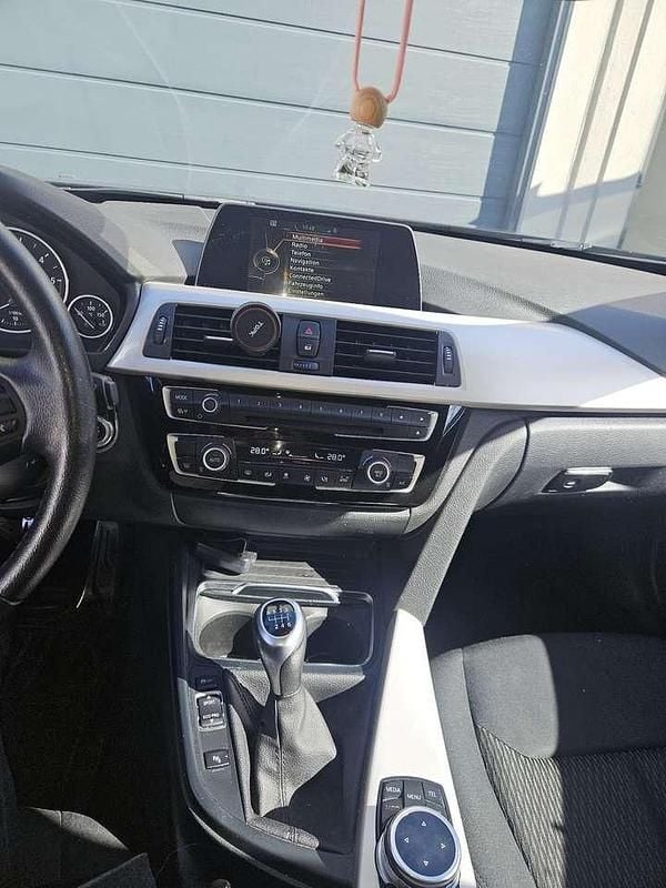 Gebraucht BMW 316 116 PS (85 kW) 2015 Schwarz Kombi