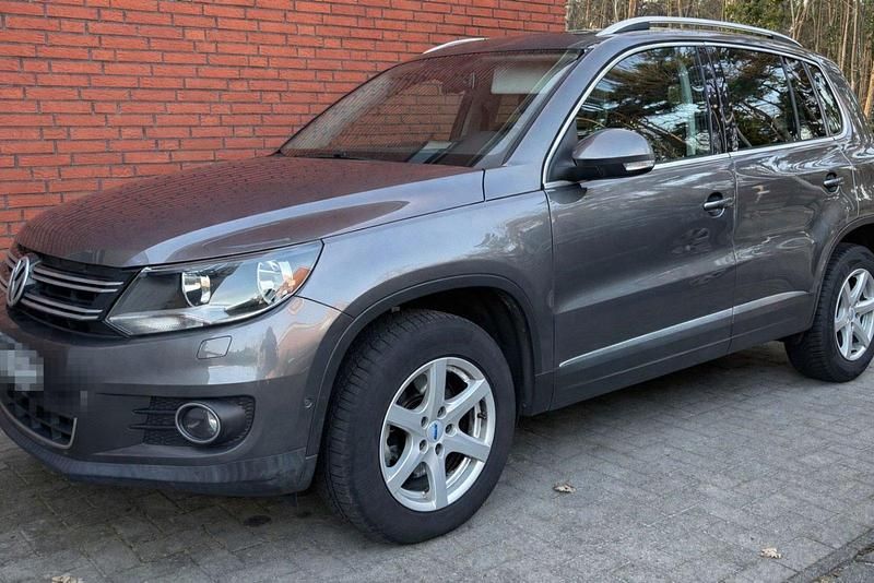 Gebraucht VW Tiguan 140 PS (102 kW) 2012 Grau SUV