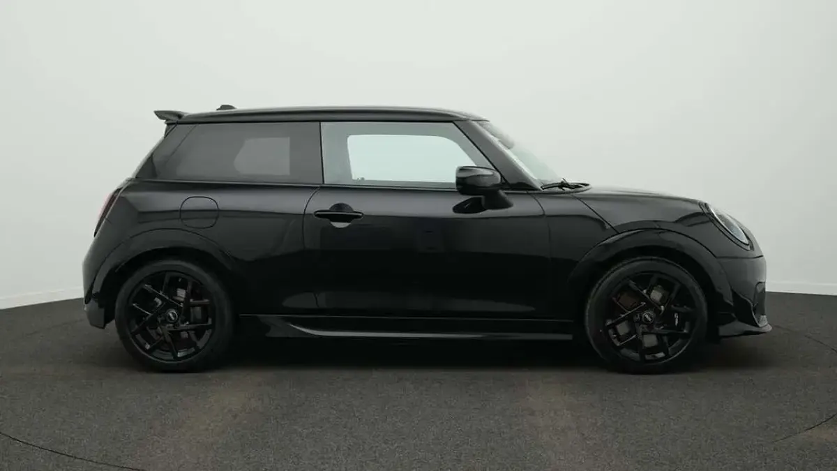 Gebraucht Mini John Cooper Works 204 PS (150 kW) 2025 Schwarz Kleinwagen