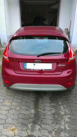 Gebraucht Ford Fiesta Trend 112 PS (82 kW) 2009 Rot metallic Kleinwagen