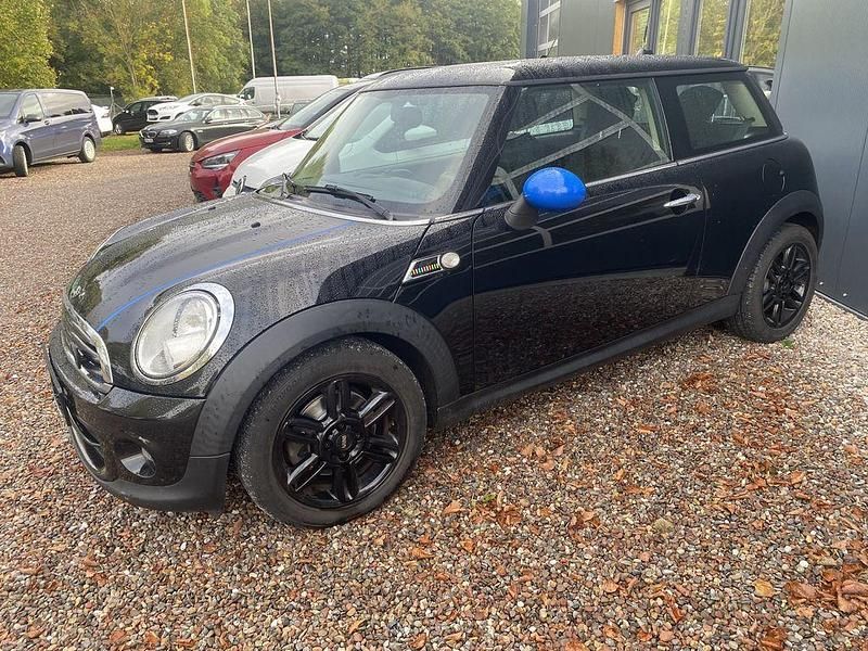 Gebraucht Mini ONE 75 PS (55 kW) 2014 Schwarz Kleinwagen