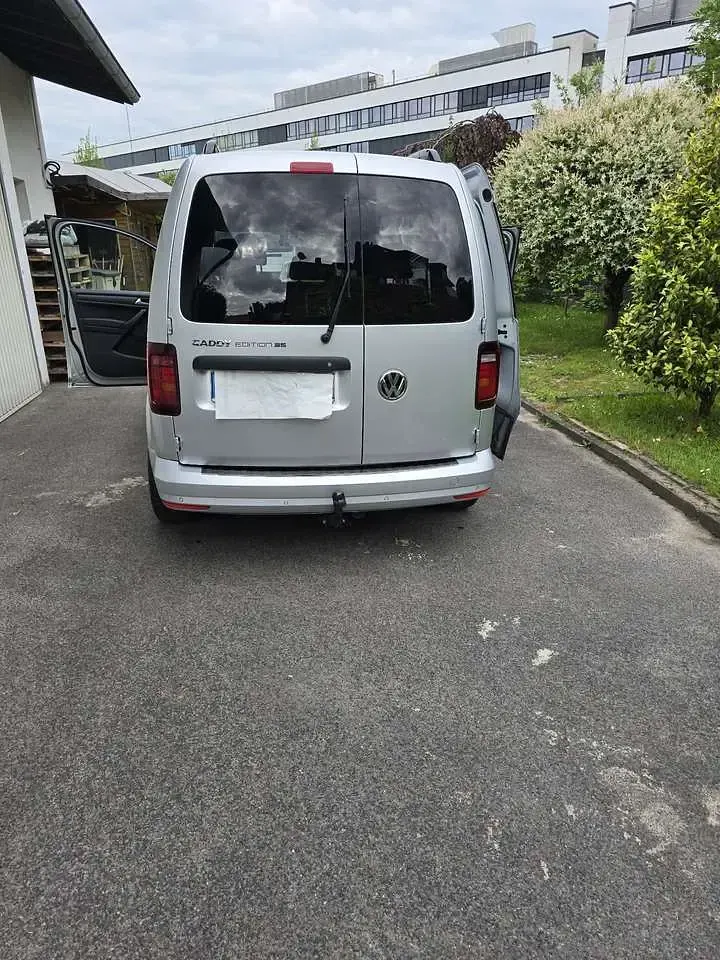 Gebraucht VW Caddy Edition 102 PS (75 kW) 2019 Grau Van / Kleinbus