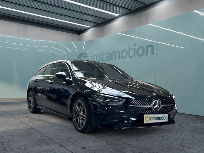 Schwarz Gebraucht 2024 Mercedes CLA200 Shooting Brake AMG Kombi | 34.790 € (Fairer Preis) - Bild 1/4