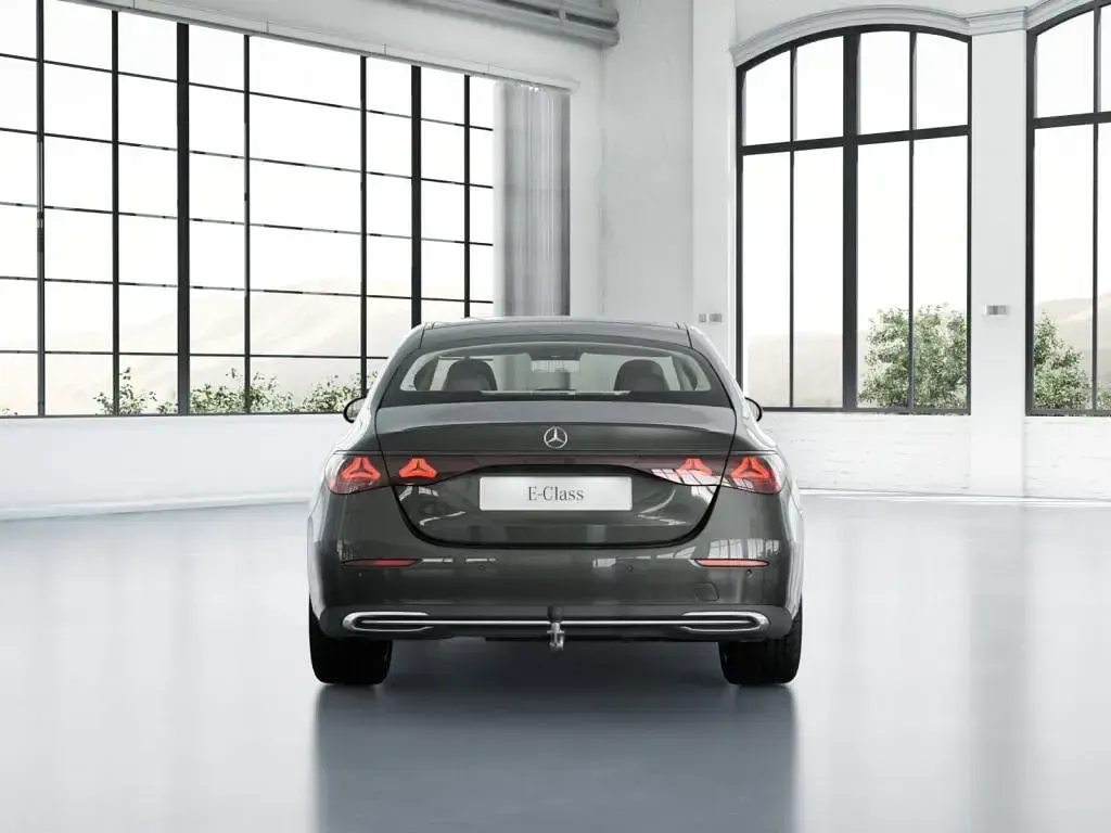 Gebraucht Mercedes E200 Avantgarde 204 PS (150 kW) 2025 Graphitgrau metallic Limousine