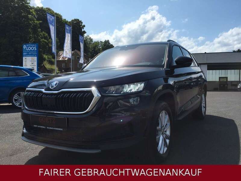 Black magic perleffect Gebraucht 2023 Skoda Kodiaq Selection SUV | 35.900 € (Superpreis) - Bild 1/4