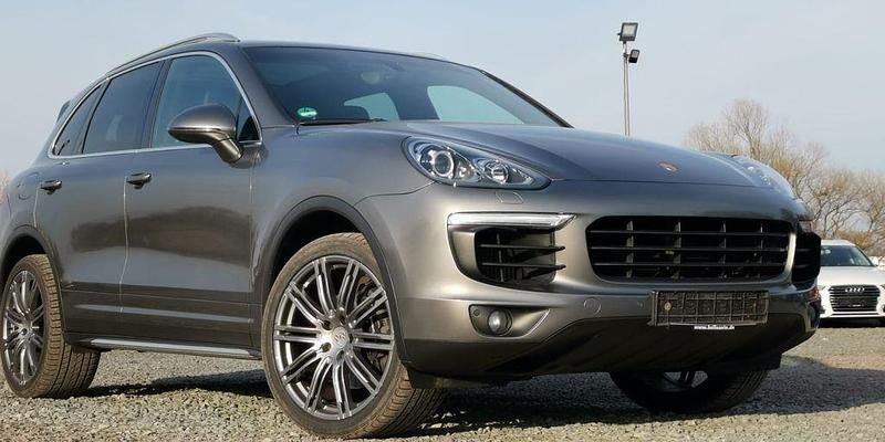 Gebraucht Porsche Cayenne 239 PS (175 kW) 2017 Grau SUV