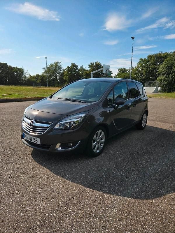 Grau Gebraucht 2017 Opel Meriva Van / Kleinbus | 5.200 € (Superpreis) - Bild 1/4