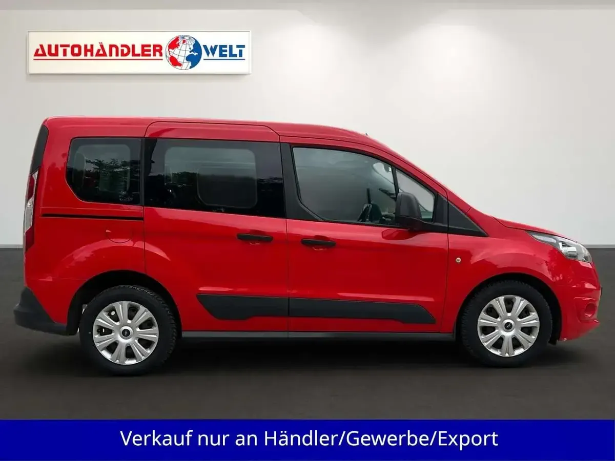 Gebraucht Ford Tourneo Connect 101 PS (74 kW) 2015 Rot Van / Kleinbus