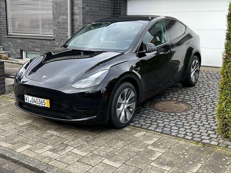 Gebraucht Tesla Model Y RWD 188 kW (256 PS) 2023 Schwarz SUV