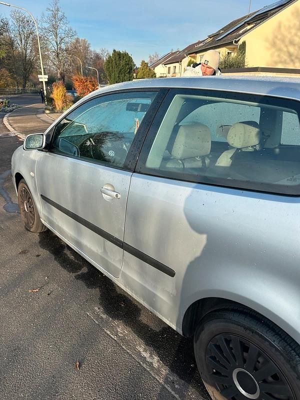 Second-hand VW Polo 2002 Argintiu Hatchback