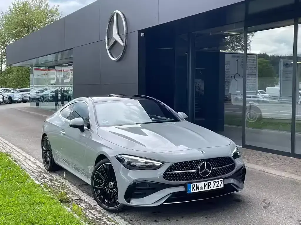 Gebraucht Mercedes CLE200 AMG 204 PS (150 kW) 2026 Grau Coupé